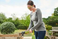 Ryobi R18MT-0 ONE+ 18V Li-Ion Accu Multitool Body Incl. Accessoires - 5133002466 7 Ryobi R18MT-0 ONE+ 18V Li-Ion Accu Multitool Body Incl. Accessoires - 5133002466 -Hulpmiddelen Voor Thuis 13f49471735e5d81a0ba2ee60f65d1d9