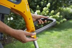 Stiga GT 100e Kit Accu Grastrimmer - 25cm - Telescopisch -Hulpmiddelen Voor Thuis 2486dfe6d41a817e7aab05229deb2215
