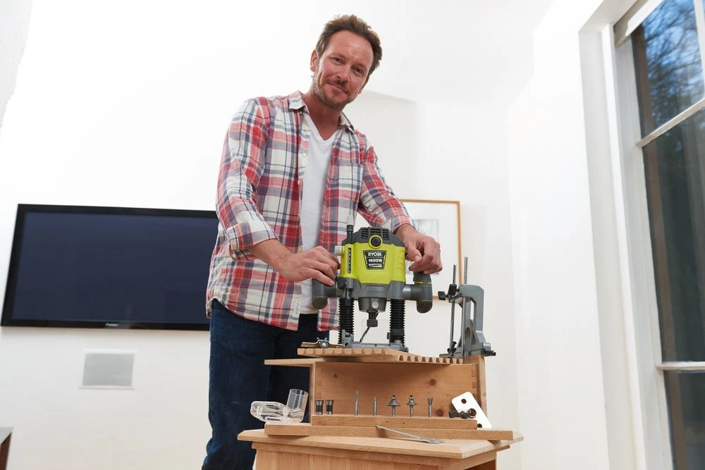 Ryobi RRT1600-K Freesmachine - 1600W 2 Ryobi RRT1600-K Freesmachine - 1600W - Afbeelding 2