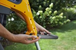 Stiga GT 100e Kit Accu Grastrimmer - 25cm - Telescopisch -Hulpmiddelen Voor Thuis 572d1f7520394818081d68b4e63c56cd