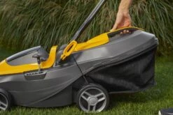 Stiga COLLECTOR 136e Kit Accu Grasmaaier Set (2x 2,0Ah) - 35L - 250m² -Hulpmiddelen Voor Thuis 62d496ac8d3dfb7543421eb52c9ad5e0