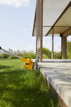 Stiga GT 100e Kit Accu Grastrimmer - 25cm - Telescopisch -Hulpmiddelen Voor Thuis 89988358af4a3c805dbee264a081ab83