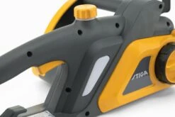 Stiga CS 122c (16") Elektrische Kettingzaag - 2,2kW - 40cm - 11m/sec -Hulpmiddelen Voor Thuis 937cd6328edf2509305fa1f68732217b