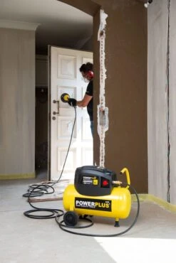 Powerplus POWX1725 Compressor - 1100W - 24L - Olievrij -Hulpmiddelen Voor Thuis a11cdb7c59e6f0bafd809923657cb3cb