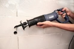 FERM RSM1019 Reciprozaag - 710W -Hulpmiddelen Voor Thuis b7a492444aa97c52ed572e14213fa02f