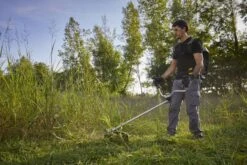 Stiga BC 900e B Accu Bosmaaier - 43cm -Hulpmiddelen Voor Thuis ca87a7a61a519bd02852fac387bfbe58