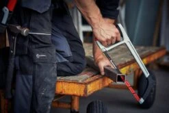 Hultafors HMX-12 Metaalbeugelzaag - 24TPI - 300 Mm - 591300 11 Hultafors HMX-12 Metaalbeugelzaag - 24TPI - 300 Mm - 591300 -Hulpmiddelen Voor Thuis e691b9ec58f723c37ed42519c58fafef