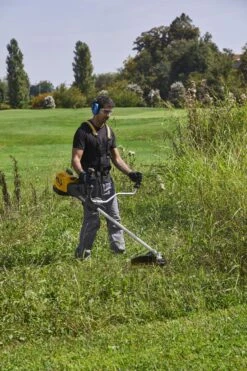 Stiga BC 760 B Benzine Bosmaaier - 52,8cc - 1,7kW - 2-takt - 45cm 25 Stiga BC 760 B Benzine Bosmaaier - 52,8cc - 1,7kW - 2-takt - 45cm -Hulpmiddelen Voor Thuis ff06785278550836bc51130703f3ef65